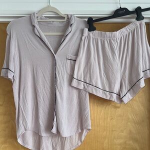 Victoria’s Secret Pajama Set Light Pink